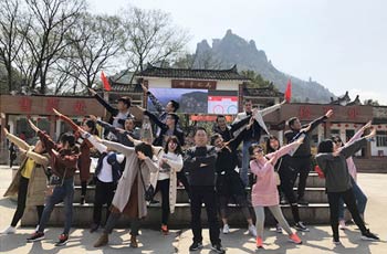 魅力徽州，陽(yáng)光踏春——記江蘇東網(wǎng)科技2018年度公司春游活動(dòng)